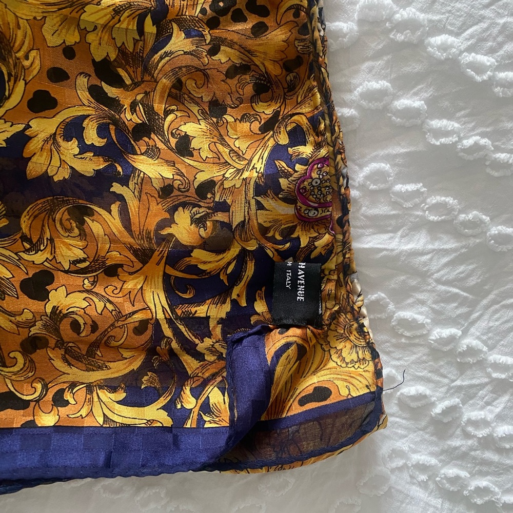 Pre-Owned Printed Rectangular Mixed Silk Scarf. - image 4